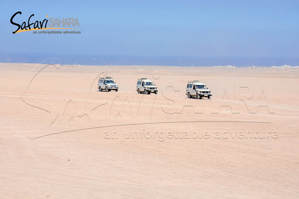 Aventura privada en jeep al parque Sahara Hurghada