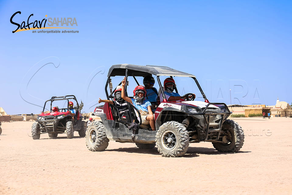 Safari matutino en buggy por las dunas Polaris RZR Hurghada
